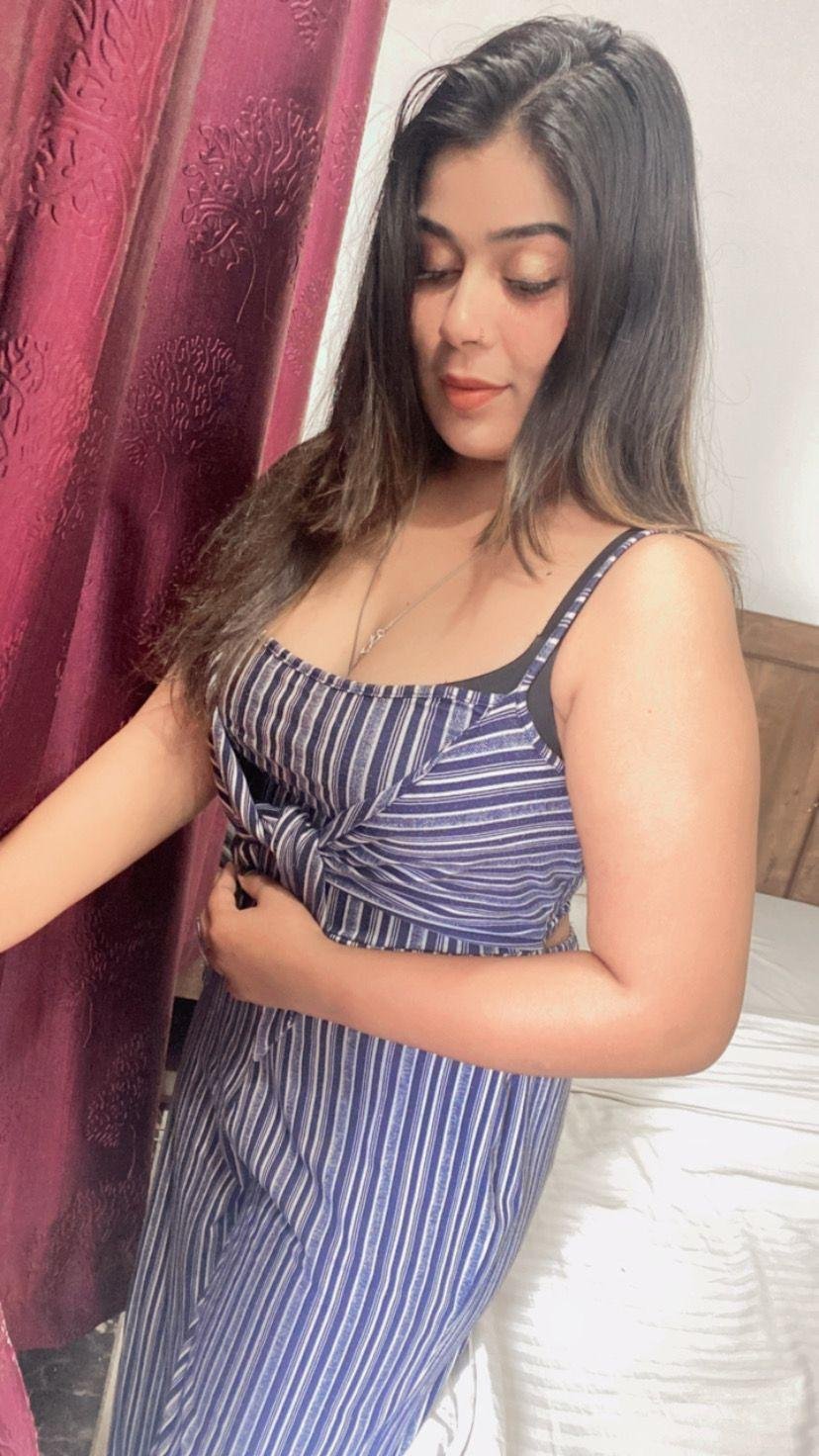  call girls service in Noida Extension